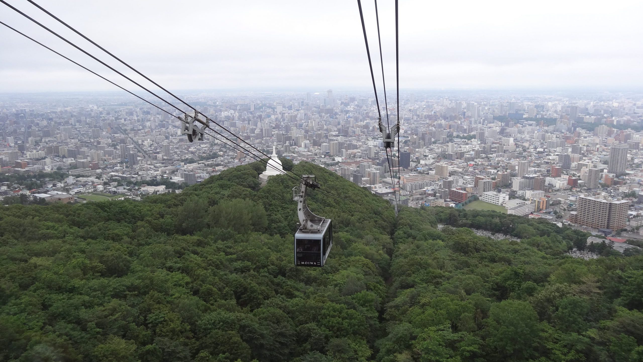 Climbing and Skiing Moiwa-yama Climbing and Skiing Moiwa-yama