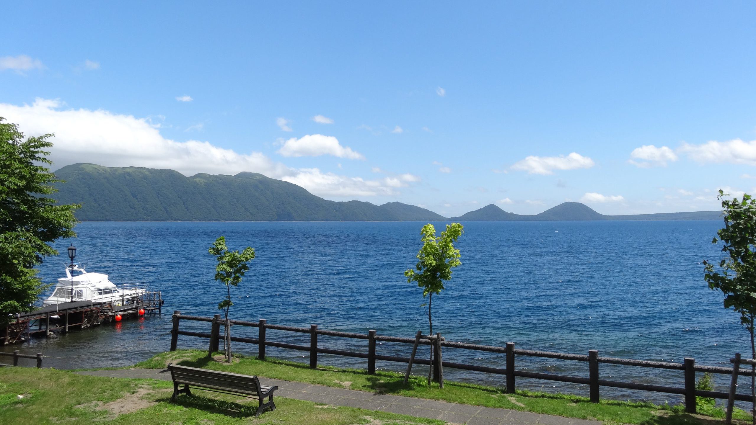 Marukoma Onsen on the Lake Shikotsu Marukoma Onsen on the Lake Shikotsu