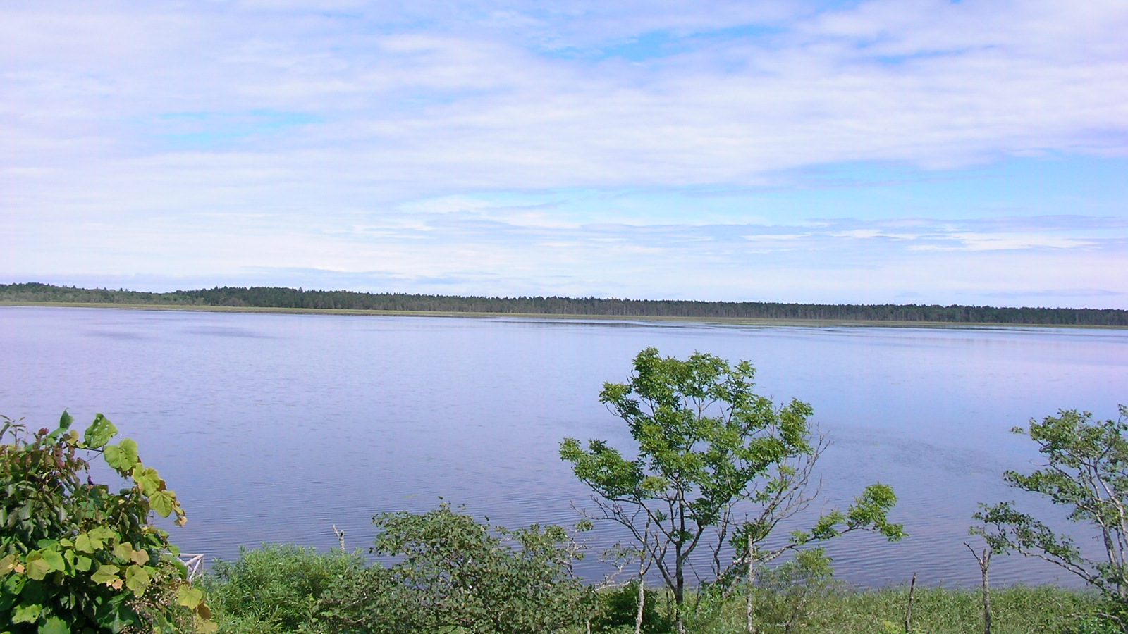 Lake Furen and Shunkunitai Sandbank Lake Furen and Shunkunitai Sandbank