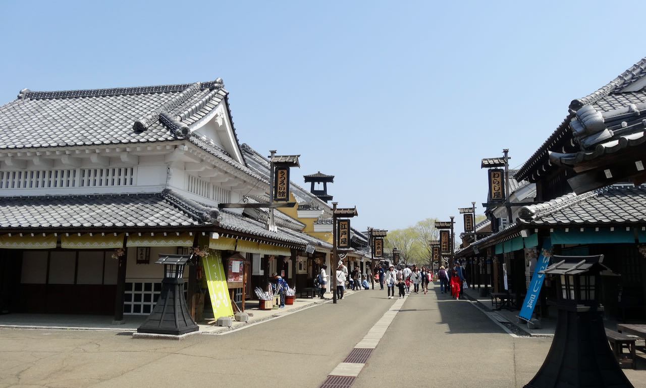 Exploring Noboribetsu Theme Parks and Onsen Heaven