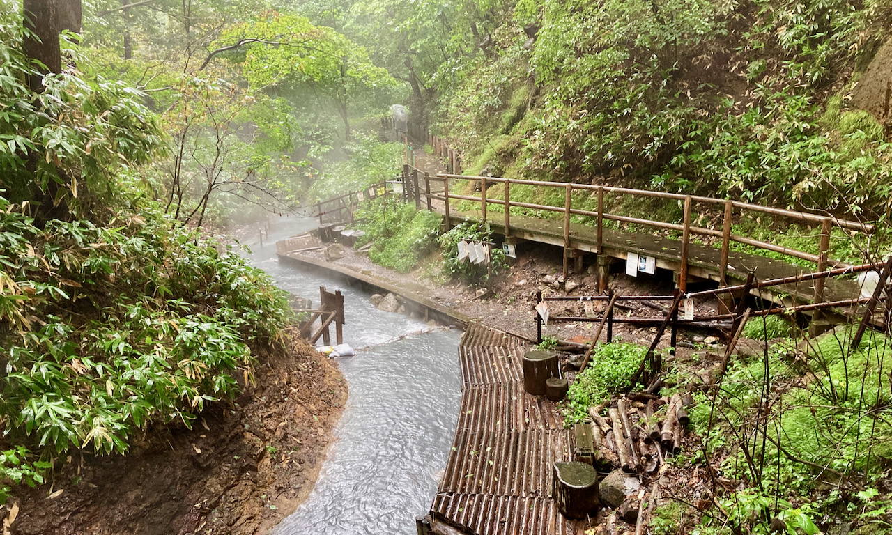 Easy day trip from Sapporo to Noboribetsu Onsen