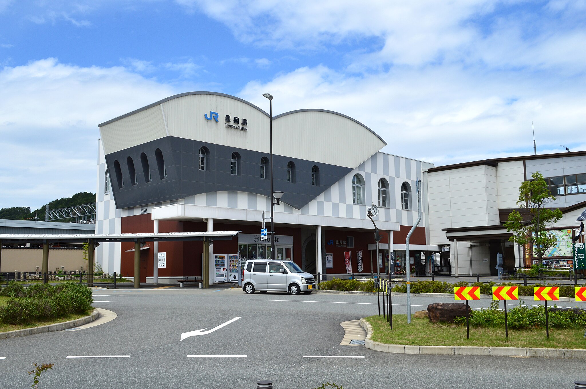 豊岡駅エリア | コインロッカー・手荷物預かり所案内