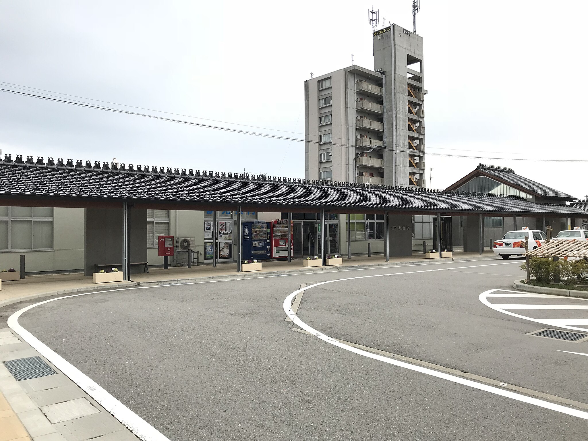 氷見駅エリア | コインロッカー・手荷物預かり設置場所一覧