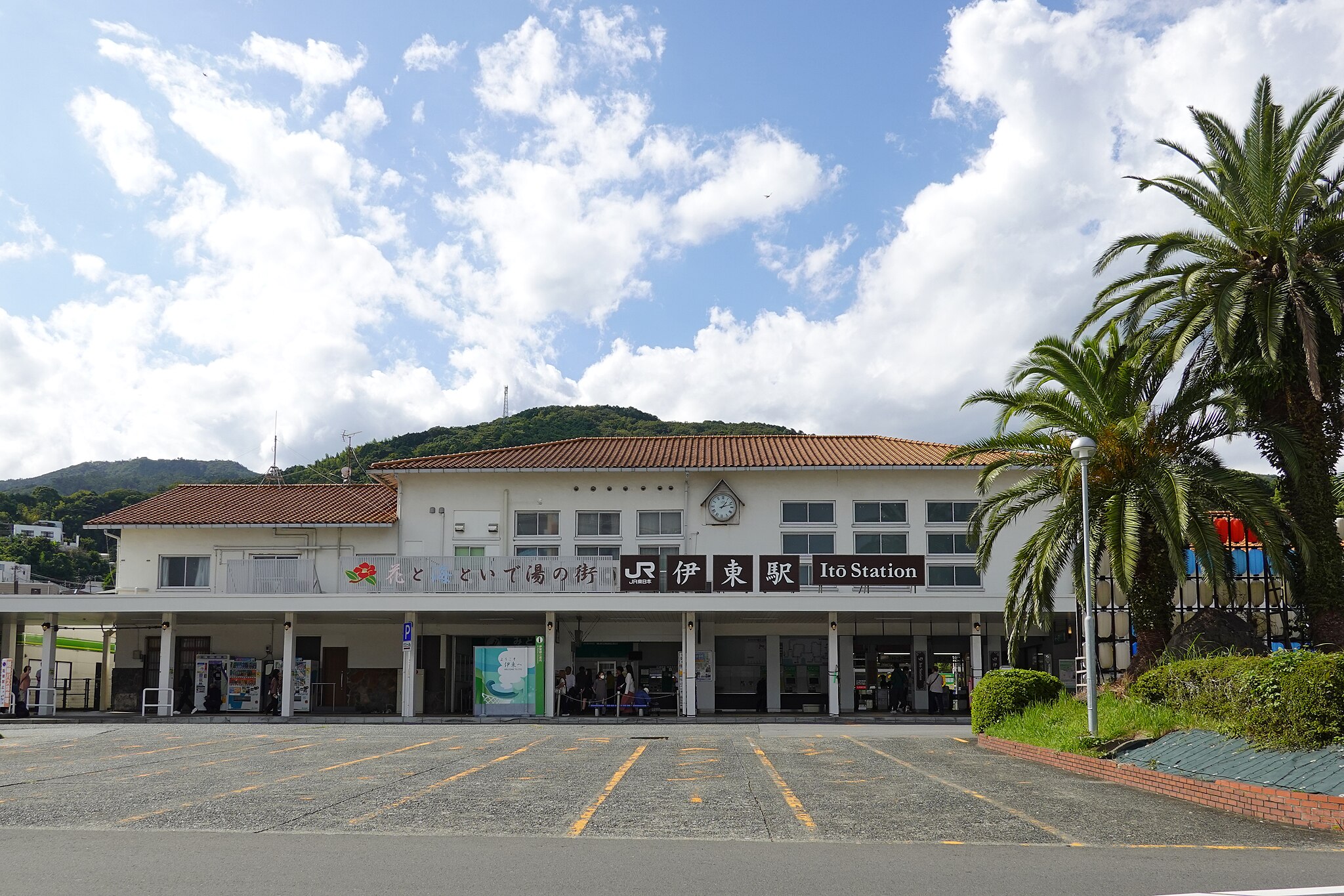 伊東駅エリア | コインロッカー・手荷物預かり所案内