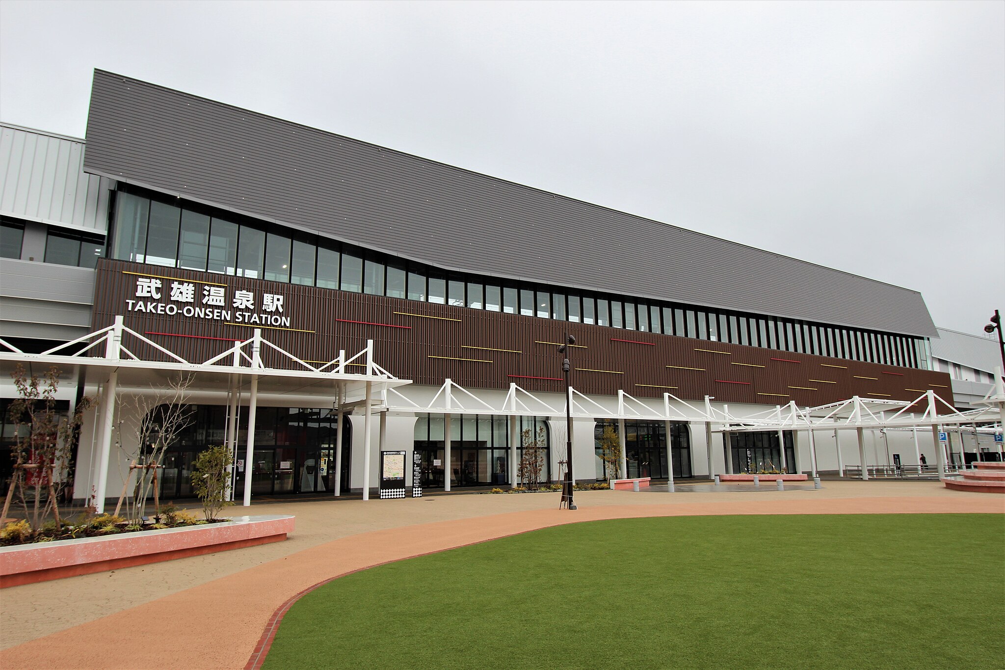 武雄温泉駅エリア | コインロッカー・手荷物預かり所案内