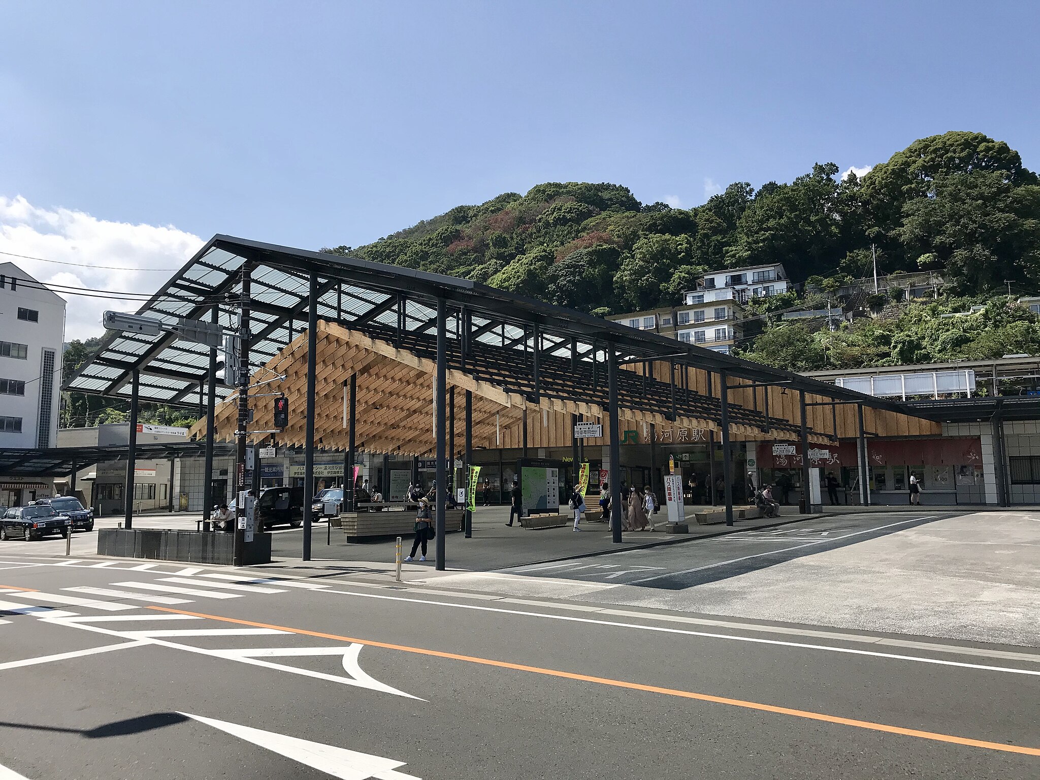 湯河原駅エリア | コインロッカー・手荷物預かり所案内