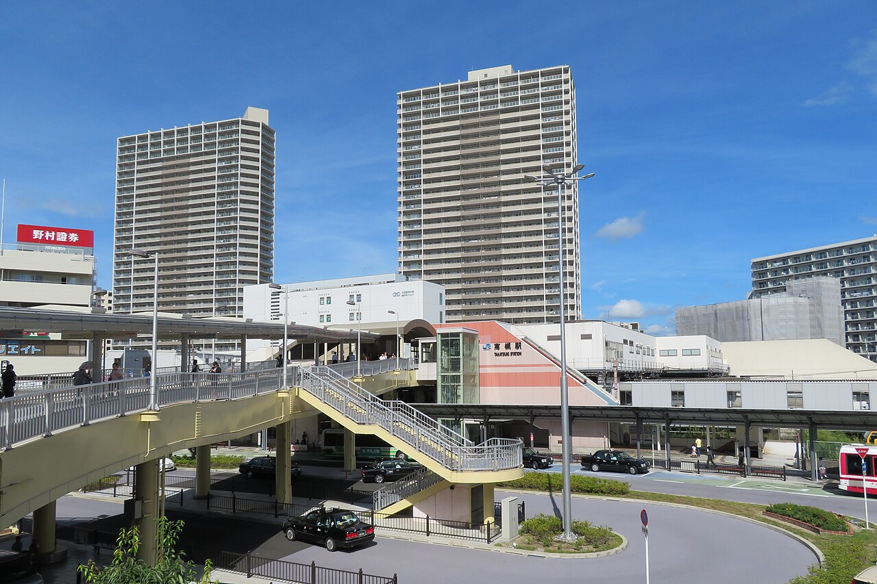 JR高槻駅エリア | コインロッカー・手荷物預かり所案内