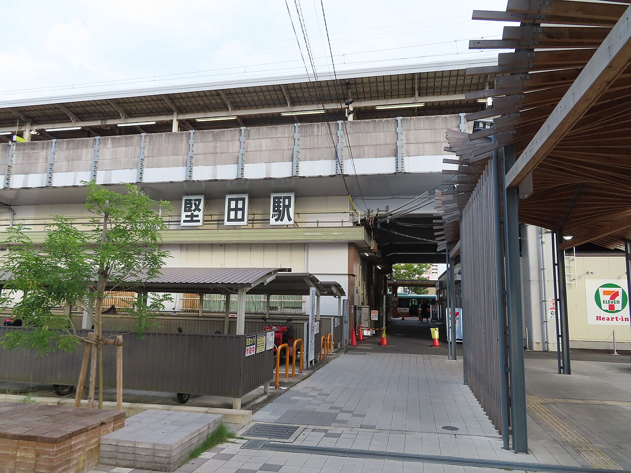 堅田駅エリア | コインロッカー・手荷物預かり所案内