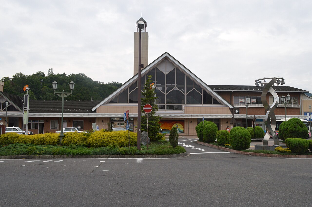 近江鉄道：八日市駅エリア | コインロッカー・手荷物預かり所案内