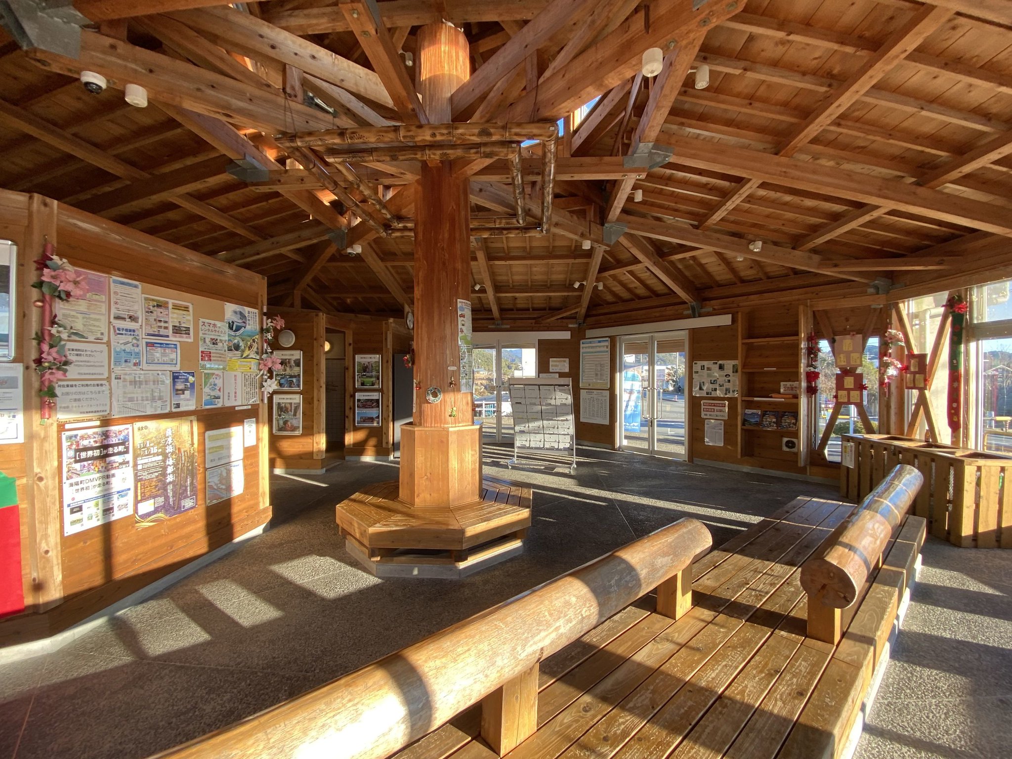 阿波海南駅エリア | コインロッカー・手荷物預かり所案内